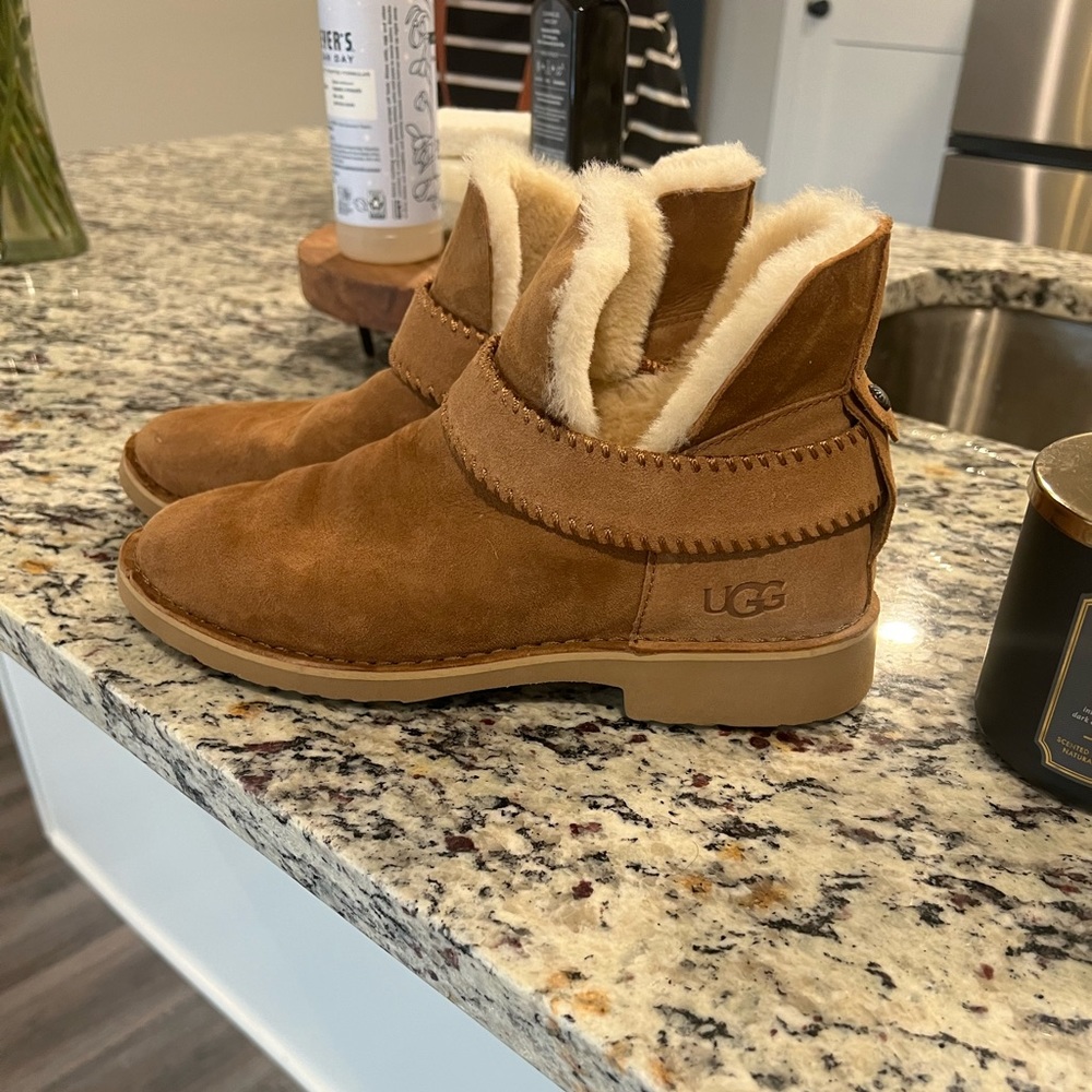Ugh McKay boots